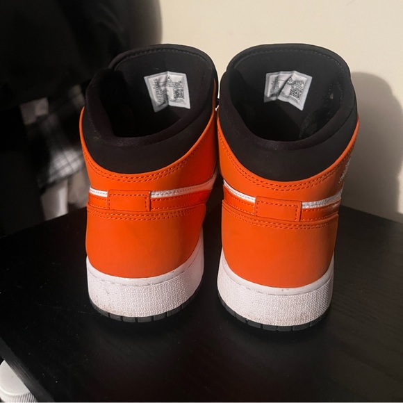 Jordan 1 - Picture 4 of 4